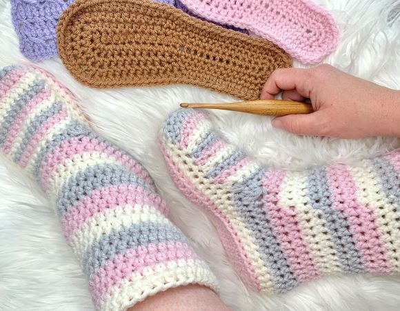 Crochet slipper boots hot sale with soles